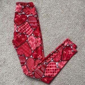 LuLaRoe Valentine’s Day heart leggings